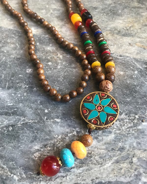 Ενεργειακό Κολιέ Boho, με Ξύλινες Χάντρες Mala, Ημιπολύτιμους Λίθους και Κρύσταλλα