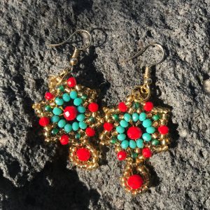 Σκουλαρίκια Χριστουγεννιάτικα "Αστέρι" με γυαλινες seed bead χαντρες