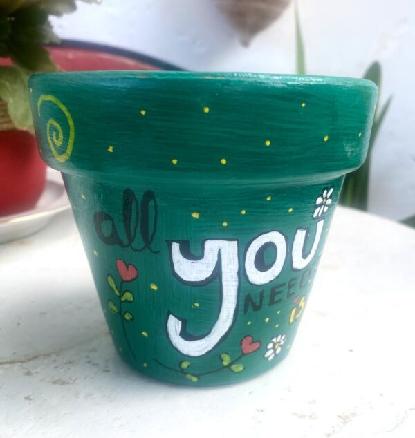 Ζωγραφιστες Γλάστρουλες Terracotta με All you need is love, Hope and Love - Image 2